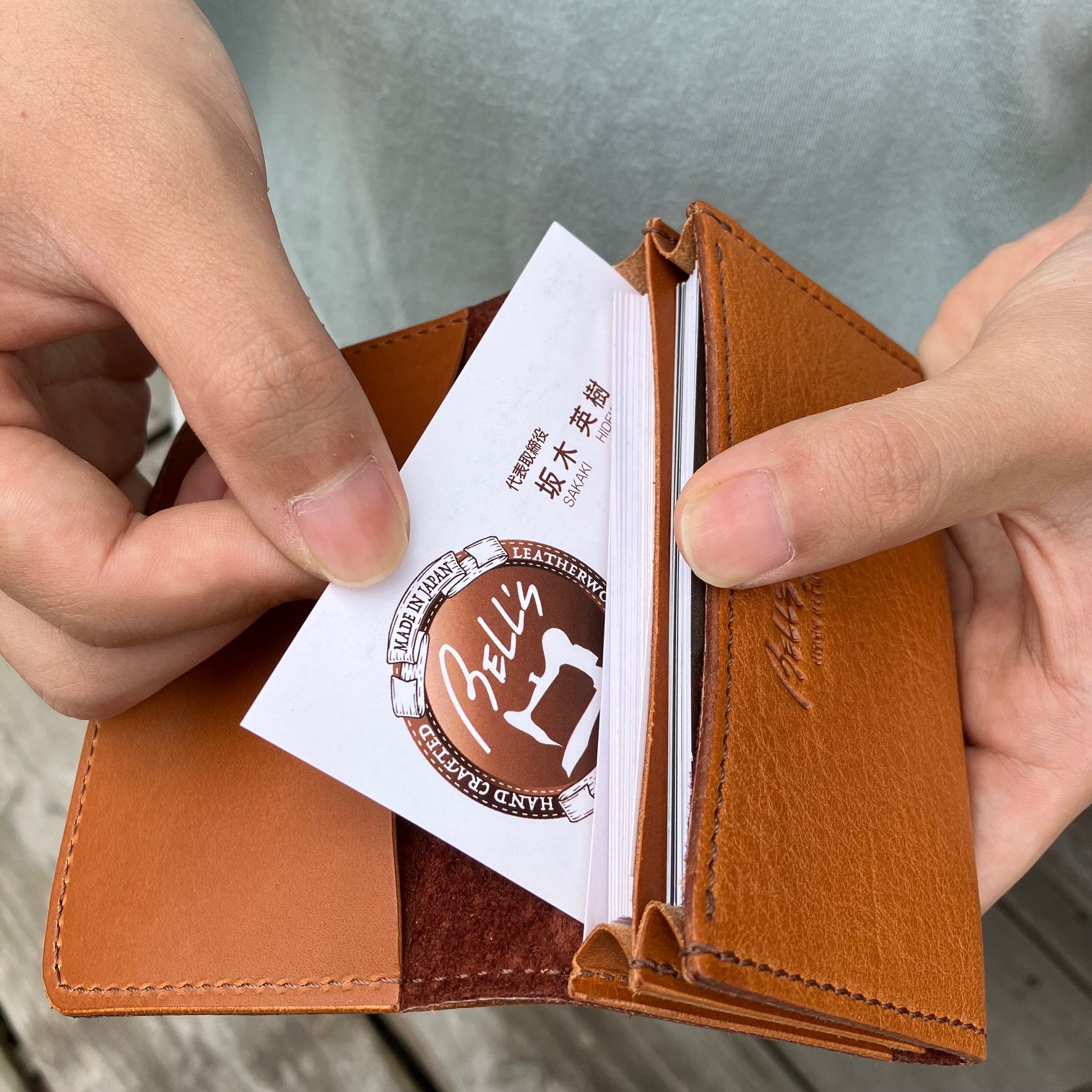 【広島ジビエレザー×カープ】鹿革名刺入れ　ヴィンテージキャメル