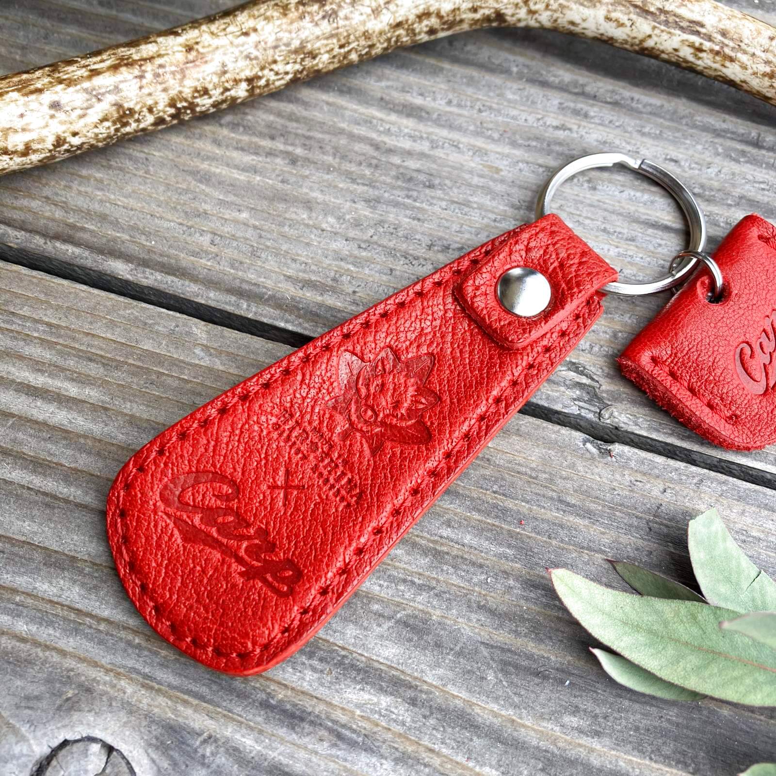 【広島ジビエレザー×カープ】コラボ猪革靴ベラキーホルダー